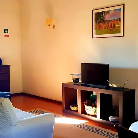 Palácio Da Portela Iii *